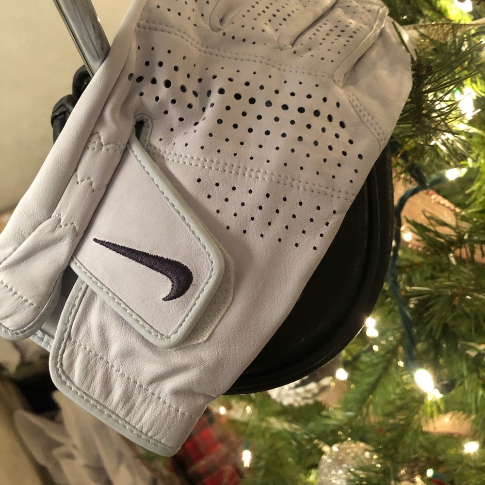 PGA tour issued Golf glove